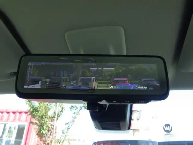 三菱 デリカミニ T プレミアム 千葉県 2025(令7)年 0.1千km ＬグリーンⅡ T　PREMIUM　4WD　9型ディスプレイオーディオ（121/330）　サイドデカール（33440）/e-Assist/・衝突被害軽減ブレーキシステム（FCM）/・車線逸脱警報システム（LDW）/・誤発進抑制機能（前進＆後退時）（UMS）/・レーダークルーズコントロールシステム（ACC）/・オートマチックハイビーム[AHB]/マイパイロット/デジタルインナーミラー/両側パワースライドドア/9インチディスプレイオーディオ/【Bluetooth接続】/【Apple CarPlay　Android Auto対応】/マルチアラウンドモニター/ハーフレザーシート/前席シートヒーター/革巻きステアリング/ステアリングスイッチ/パドルシフト/LEDヘッドライト/フォグライト/ウインカーミラー/コーナーセンサー/純正15インチアルミホイル/サイド/カーテンエアバッグ/キーレスオペレーションシステム
