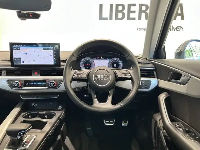 アウディ アウディ Ａ４ 35TFSI アドバンスド 福岡県 2020(令2)年 3万km ミトスブラックメタリック 純正ナビ　/３６０°カメラ　/ＡｐｐｌｅＣａｒＰｌａｙ　/ＡＣＣ　/アクティブレーンアシスト　/サイドアシスト　/前後ソナー　/バーチャルコックピット　/シートヒーター　/ＬＥＤライト　/パドルシフト　/スマートキー