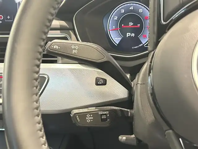 アウディ アウディ Ａ４ 35TFSI アドバンスド 福岡県 2020(令2)年 3万km ミトスブラックメタリック 純正ナビ　/３６０°カメラ　/ＡｐｐｌｅＣａｒＰｌａｙ　/ＡＣＣ　/アクティブレーンアシスト　/サイドアシスト　/前後ソナー　/バーチャルコックピット　/シートヒーター　/ＬＥＤライト　/パドルシフト　/スマートキー