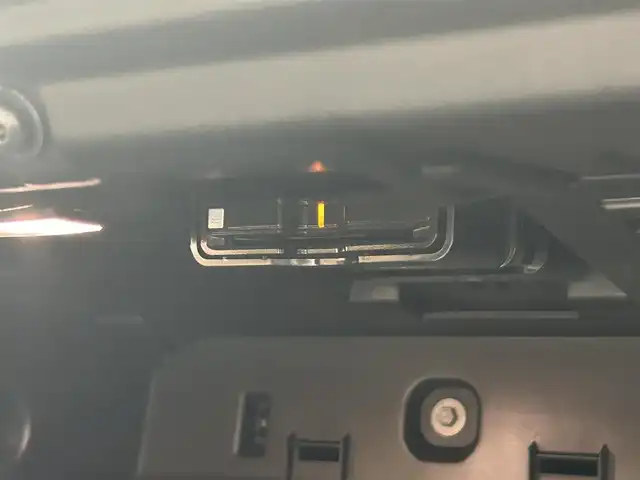 ボルボ Ｖ６０ B5 インスクリプション 茨城県 2022(令4)年 3.2万km 白 HUD/Bowers＆Wilkinsスピーカー/前後ドラレコ/置くだけスマホ充電/クリスタルシフトノブ/クロストラフィックアラート/オートブレーキ/純正ナビ/フルセグTV/360°カメラ