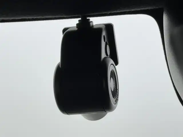 ダイハツ タント カスタム X スタイルセレクション 福岡県 2021(令3)年 2.8万km ブラックマイカメタリック 純正ナビ／フルセグＴＶ　/バックカメラ　/コーナーセンサー　/衝突軽減ブレーキ　/レーンキープ/アイドリングストップ　/両側電動スライドドア　/前方ドラレコ　/シートヒーター　/ハーフレザーシート　/純正１４インチＡＷ
