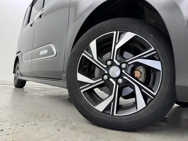 ダイハツ タント カスタム X スタイルセレクション 福岡県 2021(令3)年 2.8万km ブラックマイカメタリック 純正ナビ／フルセグＴＶ　/バックカメラ　/コーナーセンサー　/衝突軽減ブレーキ　/レーンキープ/アイドリングストップ　/両側電動スライドドア　/前方ドラレコ　/シートヒーター　/ハーフレザーシート　/純正１４インチＡＷ
