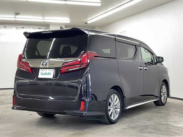 トヨタ アルファード S タイプゴールド 長崎県 2020(令2)年 8.4万km スパークリングブラックパールクリスタルシャイン 純メーカーディスプレイオーディオ/・フルセグ/・ＤＶＤ/・Bluetooth/・Apple　Carplay対応/・バックカメラ/トヨタセーフティセンス/・先行車発信告知/・レーダークルーズコントロール/・誤発信抑制/両側パワースライド/純１２．１インチフリップダウン/ETC/ツインムーンルーフ/コーナーセンサー/オットマンシート/オートハイビーム/オートリトラミラー/ハーフレザーシート/シートリフター/ＬＥＤヘッドライト/純バイザー/ナノイー/フォグ/純１８インチアルミ/ＵＳＢ端子/１００Ｖ電源