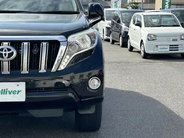 トヨタ ランドクルーザー プラド TX 広島県 2017(平29)年 5.5万km ブラック 純正SDナビ(NSZT-W66T)/　【CD/DVD/SD/BT/DTV】/バックカメラ/バックセンサー/ビルトインETC/オートライト/LEDヘッドライト/フォグランプ/プッシュスタート/純正17インチアルミホイール/純正ドアバイザー/リアプライバシーガラス/純正フロアマット/ウインカーミラー/取扱説明書