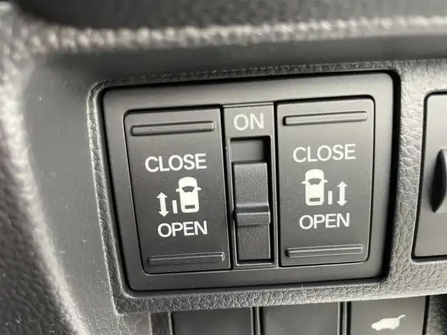 ホンダ ステップワゴン eHEV エアー EX 千葉県 2025(令7)年 0.1千km プラチナホワイトパール 登録済未使用車/・登録時走行距離6km/ホンダセンシング/・衝突軽減ブレーキ/レーンキープアシスト/・レーダークルーズコントロール/オートハイビーム/・ブラインドスポットモニター/クリアランスソナー/11.4インチナビHonda CONNECTナビ/・フルセグ/BT/DVD/CD/USB/カープレイ/バックカメラ/ステアリングスイッチ/パドルシフト/ハーフレザーシート/シートヒーター(D/N席)/両側パワースライドドア/パワーバックドア/LEDヘッドライト/オートライト/フォグライト/スマートキー/プッシュスタート/純正16インチAW