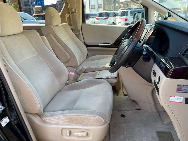 トヨタ アルファード 240G 宮崎県 2012(平24)年 11.1万km ブラック 純正フリップダウンモニター/純正メモリーナビ/フルセグTV：Bluetooth：DVD：CD/バックカメラ/両側パワースライドドア/前席パワーシート/運転席メモリー付きパワーシート/前後ドライブレコーダー/クルーズコントロール/コーナーセンサー/ウッドコンビハンドル/プッシュスタート/スマートキー/ETC/保証書・取扱説明書