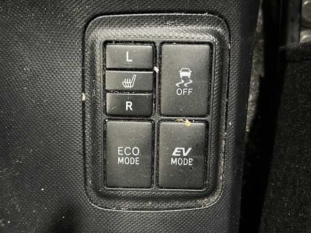 トヨタ アクア S 道央・札幌 2015(平27)年 8.2万km ダークバイオレットマイカメタリック 純正ナビ（AM/FM/CD/DVD/SD/TVフルセグ/BT）/ドライブレコーダー前後/バックカメラ/ETC/オートエアコン/シートヒーター（前席）/横滑り防止装置/エコモード/EVモード/nanoe搭載/プッシュスタート/電動格納ミラー/オートライト/ISOFIX