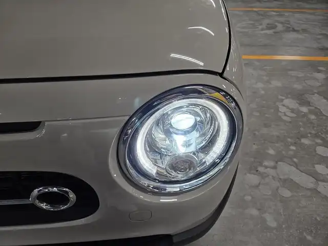 スズキ ラパン ＬＣ X 長崎県 2023(令5)年 2.3万km フォーンベージュメタリック/アーバンブラウン 2トーン 純正MOPディスプレイオーディオ/バックカメラ/セーフティサポート/・衝突被害軽減ブレーキ/・後退時ブレーキサポート/・車線逸脱警報/・前後誤発進抑制機能/・ハイビームアシスト/・標識認識機能/・リアパーキングセンサー/LEDヘッドランプ/革巻きステアリング/ステアリングスイッチ/ハーフレザーシート/前席シートヒーター/純正14インチアルミホイール/スマートキー/プッシュエンジンスタート/禁煙車