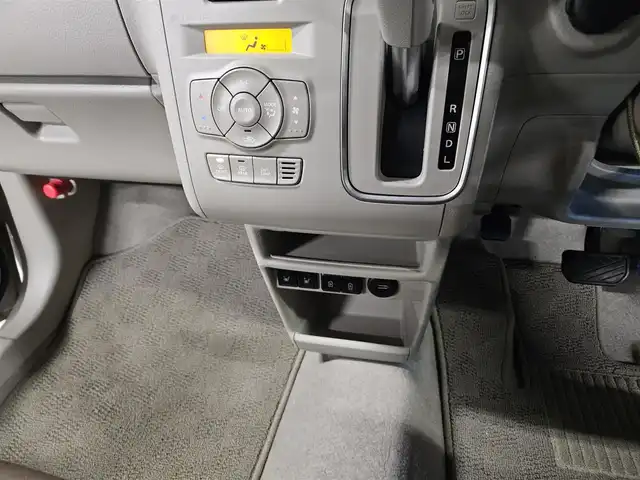 スズキ ラパン ＬＣ X 長崎県 2023(令5)年 2.3万km フォーンベージュメタリック/アーバンブラウン 2トーン 純正MOPディスプレイオーディオ/バックカメラ/セーフティサポート/・衝突被害軽減ブレーキ/・後退時ブレーキサポート/・車線逸脱警報/・前後誤発進抑制機能/・ハイビームアシスト/・標識認識機能/・リアパーキングセンサー/LEDヘッドランプ/革巻きステアリング/ステアリングスイッチ/ハーフレザーシート/前席シートヒーター/純正14インチアルミホイール/スマートキー/プッシュエンジンスタート/禁煙車