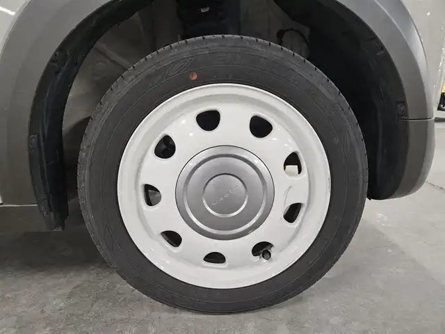 スズキ ラパン ＬＣ X 長崎県 2023(令5)年 2.3万km フォーンベージュメタリック/アーバンブラウン 2トーン 純正MOPディスプレイオーディオ/バックカメラ/セーフティサポート/・衝突被害軽減ブレーキ/・後退時ブレーキサポート/・車線逸脱警報/・前後誤発進抑制機能/・ハイビームアシスト/・標識認識機能/・リアパーキングセンサー/LEDヘッドランプ/革巻きステアリング/ステアリングスイッチ/ハーフレザーシート/前席シートヒーター/純正14インチアルミホイール/スマートキー/プッシュエンジンスタート/禁煙車