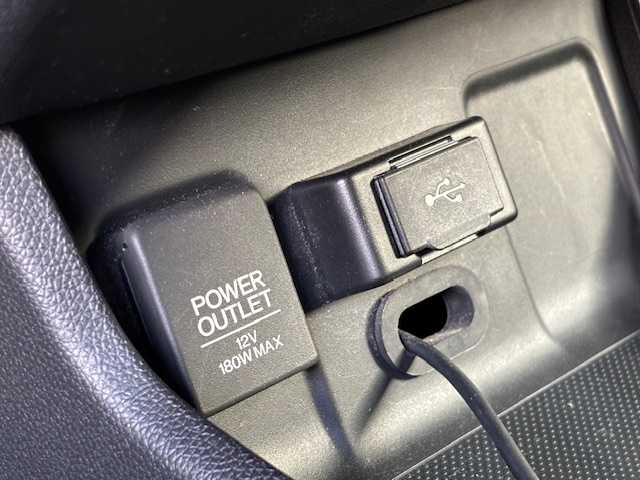 ホンダ シャトル ハイブリッド Z 宮城県 2015(平27)年 6.7万km ミスティックガーネットP 登録時走行距離67007km/純正ナビ/フルセグTV/CD/DVD/Bluetooth/ドライブレコーダー/ETC/バックカメラ/シートヒーター/寒冷地仕様/純正フロアマット/パドルシフト/ステアリングリモコン/オートライト/追従クルーズコントロール/LED