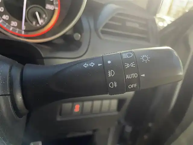 スズキ スイフト スポーツ 青森県 2018(平30)年 4.9万km プレミアムシルバーメタリック ワンオーナー/純正SDナビ（AVIC-RLS901）/　CD、DVD、SD、BT、USB、AUX/クルーズコントロール/ビルトインETC/D席シートヒーター/純正１７インチAWサマータイヤ車載/前方ドライブレコーダー/保証書/説明書/スペアキー×１本