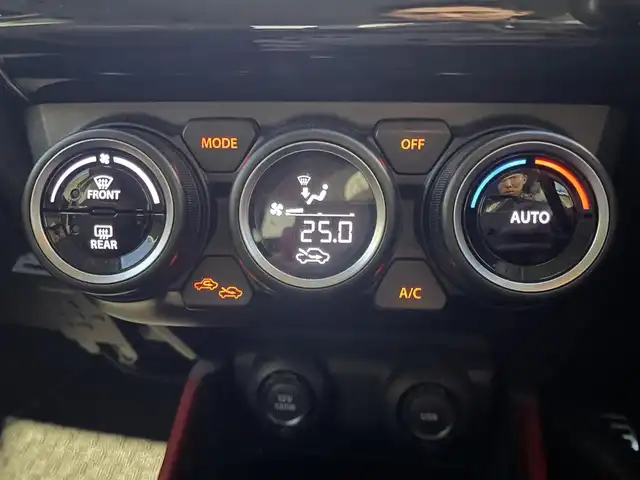 スズキ スイフト スポーツ 青森県 2018(平30)年 4.9万km プレミアムシルバーメタリック ワンオーナー/純正SDナビ（AVIC-RLS901）/　CD、DVD、SD、BT、USB、AUX/クルーズコントロール/ビルトインETC/D席シートヒーター/純正１７インチAWサマータイヤ車載/前方ドライブレコーダー/保証書/説明書/スペアキー×１本