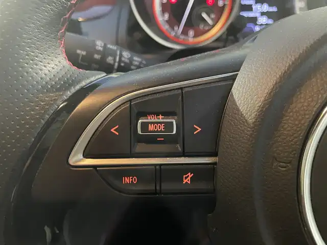 スズキ スイフト スポーツ 青森県 2018(平30)年 4.9万km プレミアムシルバーメタリック ワンオーナー/純正SDナビ（AVIC-RLS901）/　CD、DVD、SD、BT、USB、AUX/クルーズコントロール/ビルトインETC/D席シートヒーター/純正１７インチAWサマータイヤ車載/前方ドライブレコーダー/保証書/説明書/スペアキー×１本