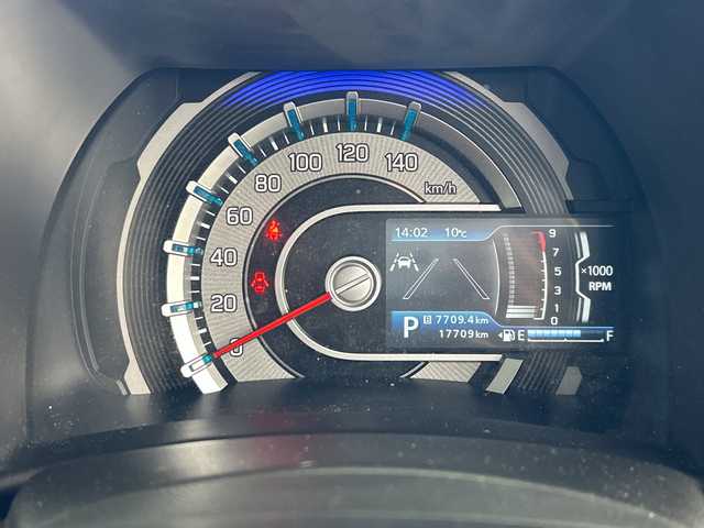 スズキ ハスラー Jスタイル Ⅱ ターボ 奈良県 2022(令4)年 1.8万km シフォンアイボリーメタリック/ガンメタリック2トーン 純正9インチナビ/フルセグTV/Bluetoothオーディオ/アップルカープレイ/アンドロイドオート/DVD再生/全周囲カメラ/バックカメラ/衝突軽減ブレーキ/車線逸脱警報/誤発進抑制機能/後方誤発進抑制機能/横滑り防止/レーダークルーズコントロール/フロントシートヒーター/ビルトインETC/スマートキー/LEDライト