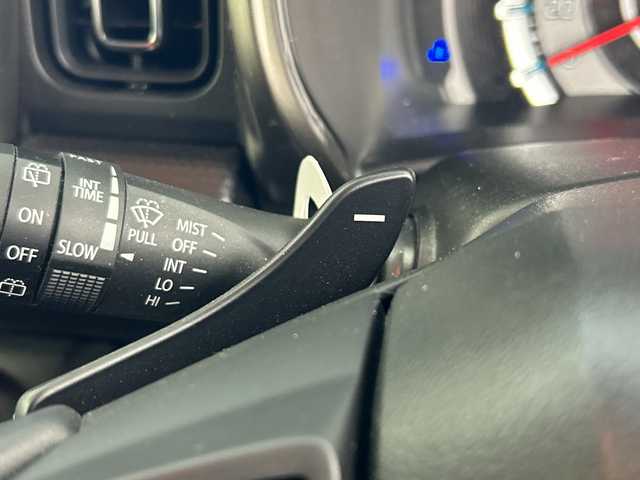 スズキ ハスラー Jスタイル Ⅱ ターボ 奈良県 2022(令4)年 1.8万km シフォンアイボリーメタリック/ガンメタリック2トーン 純正9インチナビ/フルセグTV/Bluetoothオーディオ/アップルカープレイ/アンドロイドオート/DVD再生/全周囲カメラ/バックカメラ/衝突軽減ブレーキ/車線逸脱警報/誤発進抑制機能/後方誤発進抑制機能/横滑り防止/レーダークルーズコントロール/フロントシートヒーター/ビルトインETC/スマートキー/LEDライト