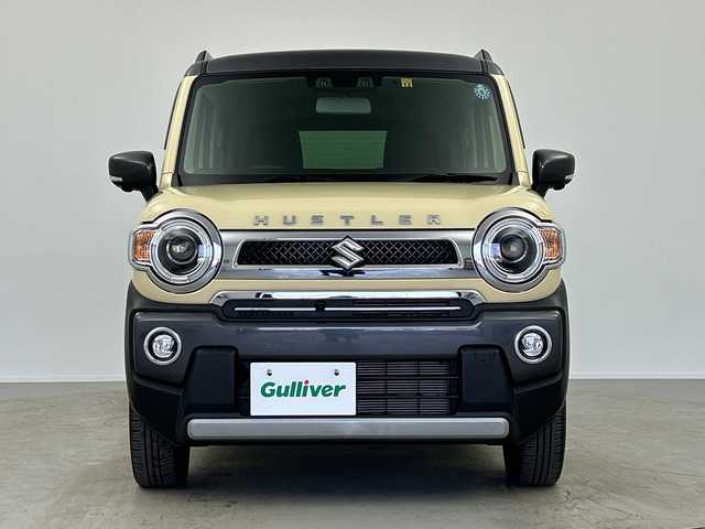 スズキ ハスラー Jスタイル Ⅱ ターボ 奈良県 2022(令4)年 1.8万km シフォンアイボリーメタリック/ガンメタリック2トーン 純正9インチナビ/フルセグTV/Bluetoothオーディオ/アップルカープレイ/アンドロイドオート/DVD再生/全周囲カメラ/バックカメラ/衝突軽減ブレーキ/車線逸脱警報/誤発進抑制機能/後方誤発進抑制機能/横滑り防止/レーダークルーズコントロール/フロントシートヒーター/ビルトインETC/スマートキー/LEDライト