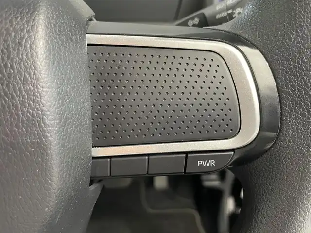 ダイハツ タント カスタム X 鹿児島県 2019(令1)年 2.7万km パールブラック 純正SDナビゲーション（NMZK-W71D）/　AM/FM/CD/DVD/BT/TV/全方位カメラ/両側パワースライドドア/スマートアシスト/・衝突回避支援ブレーキ機能/・コーナーセンサー/・車線逸脱警報/LEDヘッドライト/フォグランプ/ドライブレコーダー/ETC車載器/オートライト/アイドリングストップ/ブラック合皮/ファブリックコンビシート/純正14インチアルミ/ABS/横滑り防止装置/スマートキー/プッシュスタート