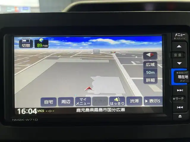 ダイハツ タント カスタム X 鹿児島県 2019(令1)年 2.7万km パールブラック 純正SDナビゲーション（NMZK-W71D）/　AM/FM/CD/DVD/BT/TV/全方位カメラ/両側パワースライドドア/スマートアシスト/・衝突回避支援ブレーキ機能/・コーナーセンサー/・車線逸脱警報/LEDヘッドライト/フォグランプ/ドライブレコーダー/ETC車載器/オートライト/アイドリングストップ/ブラック合皮/ファブリックコンビシート/純正14インチアルミ/ABS/横滑り防止装置/スマートキー/プッシュスタート