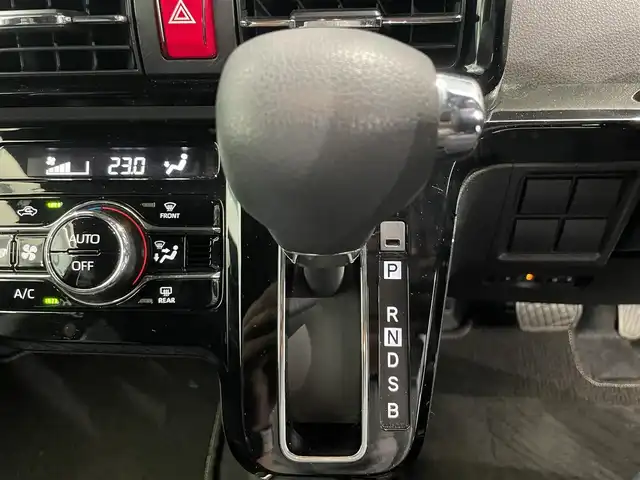 ダイハツ タント カスタム X 鹿児島県 2019(令1)年 2.7万km パールブラック 純正SDナビゲーション（NMZK-W71D）/　AM/FM/CD/DVD/BT/TV/全方位カメラ/両側パワースライドドア/スマートアシスト/・衝突回避支援ブレーキ機能/・コーナーセンサー/・車線逸脱警報/LEDヘッドライト/フォグランプ/ドライブレコーダー/ETC車載器/オートライト/アイドリングストップ/ブラック合皮/ファブリックコンビシート/純正14インチアルミ/ABS/横滑り防止装置/スマートキー/プッシュスタート