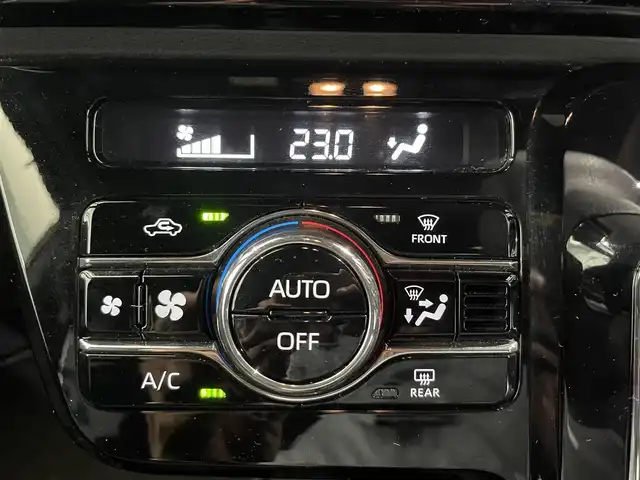 ダイハツ タント カスタム X 鹿児島県 2019(令1)年 2.7万km パールブラック 純正SDナビゲーション（NMZK-W71D）/　AM/FM/CD/DVD/BT/TV/全方位カメラ/両側パワースライドドア/スマートアシスト/・衝突回避支援ブレーキ機能/・コーナーセンサー/・車線逸脱警報/LEDヘッドライト/フォグランプ/ドライブレコーダー/ETC車載器/オートライト/アイドリングストップ/ブラック合皮/ファブリックコンビシート/純正14インチアルミ/ABS/横滑り防止装置/スマートキー/プッシュスタート