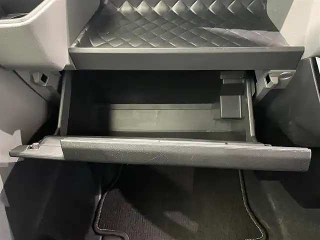 ダイハツ タント カスタム X 鹿児島県 2019(令1)年 2.7万km パールブラック 純正SDナビゲーション（NMZK-W71D）/　AM/FM/CD/DVD/BT/TV/全方位カメラ/両側パワースライドドア/スマートアシスト/・衝突回避支援ブレーキ機能/・コーナーセンサー/・車線逸脱警報/LEDヘッドライト/フォグランプ/ドライブレコーダー/ETC車載器/オートライト/アイドリングストップ/ブラック合皮/ファブリックコンビシート/純正14インチアルミ/ABS/横滑り防止装置/スマートキー/プッシュスタート