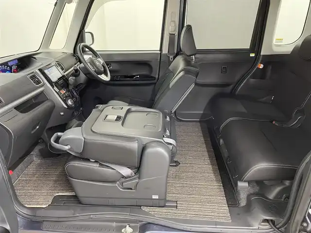 ダイハツ タント カスタム X トップED SA Ⅲ 長崎県 2017(平29)年 3.9万km メテオライトグレーイリュージョナルP 純正7インチナビ　（NSZN‐W68D）/・フルセグTV　CD/DVD/SD/Bluetooth/スマートアシストIII/・衝突警報機能/・衝突回避支援ブレーキ機能/・誤発進抑制制御機能（前方・後方）/・車線逸脱警報機能/・先行車発進お知らせ機能/・オートハイビーム/横滑り防止/片側パワースライドドア/プッシュスタート/バックカメラ/ステアリングスイッチ/アイドリングストップ/前後ドライブレコーダー/D席シートヒーター/純正フロアマット/純正14インチAW/純正ドアバイザー/取扱説明書/保証書