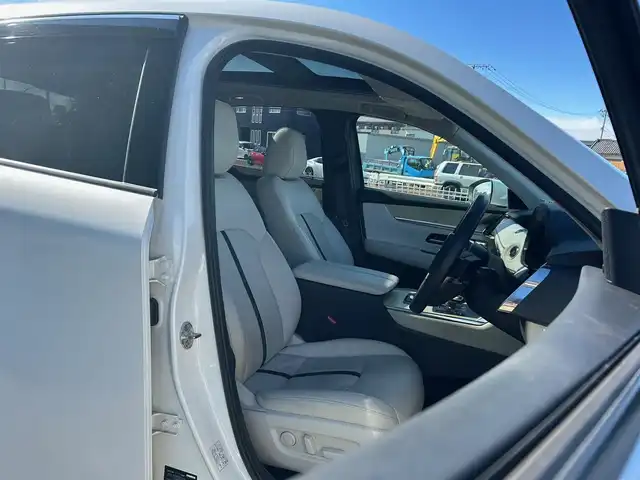 マツダ ＣＸ－６０ XD HV プレミアムモダン 宮城県 2023(令5)年 3.4万km ロジウムホワイトプレミアムメタリック 4WD/パノラマサンルーフ/スマートブレーキサポート/誤発進抑制制御/車線逸脱警報システム/降車支援機能付ブラインドスポットモニタリング/レーンキープアシストシステム/緊急時車線維持支援システム/接近車両検知（前側方/後側方）/ドライバー異常時対応システム/レーダークルーズコントロール/クルージングトラフィックサポート/BOSEサウンドシステム/360度ビューモニター/ヘッドアップディスプレイ/純正ナビ/・Bluetooth/・フルセグTV/・AppleCarPlay/AndroidAuto/・HDMI/ビルトインETC/ドライブレコーダー/ワイヤレス充電/AC100V/1500W電源/ハンズフリーパワーバックドア/レザーシート/シートヒーター/ベンチレーション/パワーシート（運転席メモリー機能付）/革巻きステアリング/パドルシフト/電動パーキングブレーキ/ブレーキホールド/アダプティブLEDヘッドランプ/オートライト/スマートキー＆プッシュスタート/電動格納ミラー/純正20インチAW/フロアマット/ドアバイザー