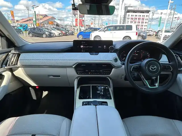 マツダ ＣＸ－６０ XD HV プレミアムモダン 宮城県 2023(令5)年 3.4万km ロジウムホワイトプレミアムメタリック 4WD/パノラマサンルーフ/スマートブレーキサポート/誤発進抑制制御/車線逸脱警報システム/降車支援機能付ブラインドスポットモニタリング/レーンキープアシストシステム/緊急時車線維持支援システム/接近車両検知（前側方/後側方）/ドライバー異常時対応システム/レーダークルーズコントロール/クルージングトラフィックサポート/BOSEサウンドシステム/360度ビューモニター/ヘッドアップディスプレイ/純正ナビ/・Bluetooth/・フルセグTV/・AppleCarPlay/AndroidAuto/・HDMI/ビルトインETC/ドライブレコーダー/ワイヤレス充電/AC100V/1500W電源/ハンズフリーパワーバックドア/レザーシート/シートヒーター/ベンチレーション/パワーシート（運転席メモリー機能付）/革巻きステアリング/パドルシフト/電動パーキングブレーキ/ブレーキホールド/アダプティブLEDヘッドランプ/オートライト/スマートキー＆プッシュスタート/電動格納ミラー/純正20インチAW/フロアマット/ドアバイザー
