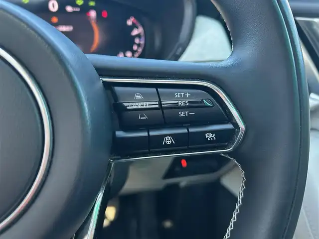 マツダ ＣＸ－６０ XD HV プレミアムモダン 宮城県 2023(令5)年 3.4万km ロジウムホワイトプレミアムメタリック 4WD/パノラマサンルーフ/スマートブレーキサポート/誤発進抑制制御/車線逸脱警報システム/降車支援機能付ブラインドスポットモニタリング/レーンキープアシストシステム/緊急時車線維持支援システム/接近車両検知（前側方/後側方）/ドライバー異常時対応システム/レーダークルーズコントロール/クルージングトラフィックサポート/BOSEサウンドシステム/360度ビューモニター/ヘッドアップディスプレイ/純正ナビ/・Bluetooth/・フルセグTV/・AppleCarPlay/AndroidAuto/・HDMI/ビルトインETC/ドライブレコーダー/ワイヤレス充電/AC100V/1500W電源/ハンズフリーパワーバックドア/レザーシート/シートヒーター/ベンチレーション/パワーシート（運転席メモリー機能付）/革巻きステアリング/パドルシフト/電動パーキングブレーキ/ブレーキホールド/アダプティブLEDヘッドランプ/オートライト/スマートキー＆プッシュスタート/電動格納ミラー/純正20インチAW/フロアマット/ドアバイザー