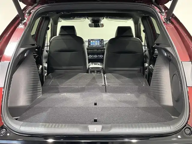 ホンダ ＺＲ－Ｖ ハイブリッド e:HEV Z ブラックスタイル 愛知県 2024(令6)年 0.2万km ワイン カラーコード【R578M】プレミアムクリスタルガーネットM/純正９インチナビ　/(FM/AM/USB/Bluetooth/CarPlay/フルセグTV)/ＢＯＳＥサウンド　/マルチビューカメラ　　/ホンダセンシング/　　-衝突軽減ブレーキ/　　-路外逸脱抑制機能/　　-渋滞追従機能付アダプティブクルーズコントロール/　　-車線維持支援システム/　　-渋滞運転支援機能/　　-先行車発進お知らせ機能/　　-標識認識機能/　　-オートハイビーム/　　-ブラインドスポットインフォメーション/　　-パーキングセンサーシステム/本革シート　/ビルトインＥＴＣ２．０　/全席シートヒーター　/LEDヘッドライト/パワーバックドア　/ワイヤレス充電　/ステアリングヒーター/メモリー機能付電動パワーシート/パドルシフト/オートブレーキホールド機能