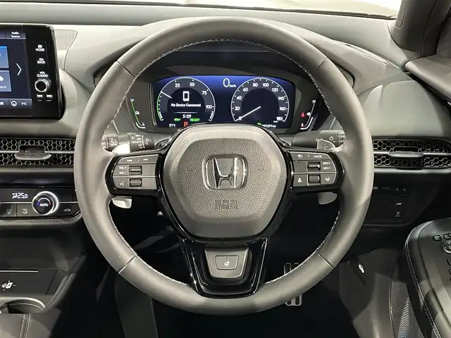 ホンダ ＺＲ－Ｖ ハイブリッド e:HEV Z ブラックスタイル 愛知県 2024(令6)年 0.2万km ワイン カラーコード【R578M】プレミアムクリスタルガーネットM/純正９インチナビ　/(FM/AM/USB/Bluetooth/CarPlay/フルセグTV)/ＢＯＳＥサウンド　/マルチビューカメラ　　/ホンダセンシング/　　-衝突軽減ブレーキ/　　-路外逸脱抑制機能/　　-渋滞追従機能付アダプティブクルーズコントロール/　　-車線維持支援システム/　　-渋滞運転支援機能/　　-先行車発進お知らせ機能/　　-標識認識機能/　　-オートハイビーム/　　-ブラインドスポットインフォメーション/　　-パーキングセンサーシステム/本革シート　/ビルトインＥＴＣ２．０　/全席シートヒーター　/LEDヘッドライト/パワーバックドア　/ワイヤレス充電　/ステアリングヒーター/メモリー機能付電動パワーシート/パドルシフト/オートブレーキホールド機能