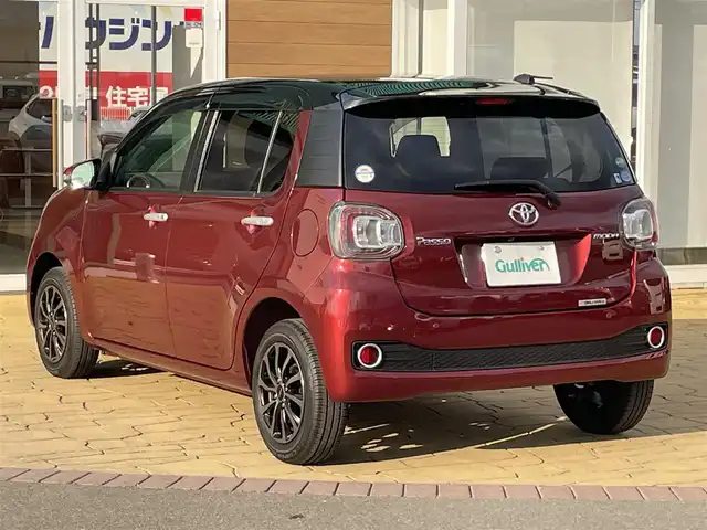 トヨタ パッソ モーダ　S 宮崎県 2016(平28)年 2.1万km ブラックマイカメタリック/ファイアークォーツレッドメタリック ワンオーナー/純正ナビ(BT/CD/AM/FM)/ワンセグTV/バックカメラ/クリアランスソナー/スマートアシスト2/・衝突回避支援ブレーキ機能/・衝突警報機能/・車線逸脱警報機能/・誤発進抑制制御機能/・先行車発進お知らせ機能/ビークルスタビリティコントロール/LEDヘッドランプ/オートエアコン/ステアリングスイッチ/ハンドルカバー付/スエード調トリコットシート/バルミナ14インチアルミホイール/キーフリーシステム/プッシュボタンスタート/イモビライザー/禁煙車