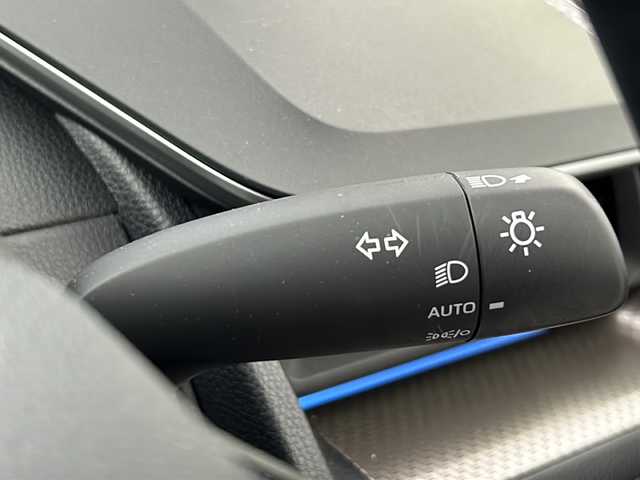 トヨタ プリウス Z 愛知県 2023(令5)年 1.1万km アティチュードブラックマイカ 禁煙車/純正12.3インチディスプレイオーディオ/フルセグTV/Bluetooth/全方位カメラ/バックカメラ/ブラインドスポットモニター/ビルトインETC2.0/衝突被害軽減システム/クリアランスソナー/パーキングアシスト/レーンキープアシスト/横滑り防止装置/レーダークルーズコントロール/LEDヘッドライト/フォグランプ/オートライト/オートマチックハイビーム/合皮シート/前席シートヒーター/前席エアシート/運転席パワーシート/運転席シートメモリ/パワーバックドア/ワイヤレス充電/エンジンスタートボタン/スマートキー/純正フロアマット/純正19インチアルミホイール/MODELLISTA製エアロ(フロント、サイド、リア)