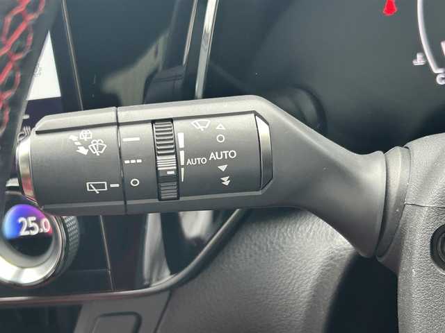 レクサス ＮＸ 350h Fスポーツ 福島県 2022(令4)年 1.8万km ホワイトノーヴァガラスフレーク 純正ナビ付ディスプレイオーディオ/【フルセグTV/BT/USB/Miracast/AM/FM】/赤黒レザーシート/前席シートヒーター/前席エアシート/全席パワーシート/アラウンドビューモニター/LEDヘッドライト/フォグランプ/ビルトインETC2.0/社外前後ドライブレコーダー/Lexus Safety System +/・プリクラッシュセーフティ/・レーントレーシングアシスト/・プロアクティブドライビングアシスト/・ロードサインアシスト/・レーダークルーズコントロール/・アダプティブハイビームシステム/ブラインドスポットモニター/クリアランスソナー/電動リアゲート/本革ステアリング/ステアリングヒーター/電動パーキング/ホールド/純正ドアバイザー/純正フロアマット/AC100Vコンセント/保証・取説/スペアキー/カードキー/純正黒AW20インチ装着