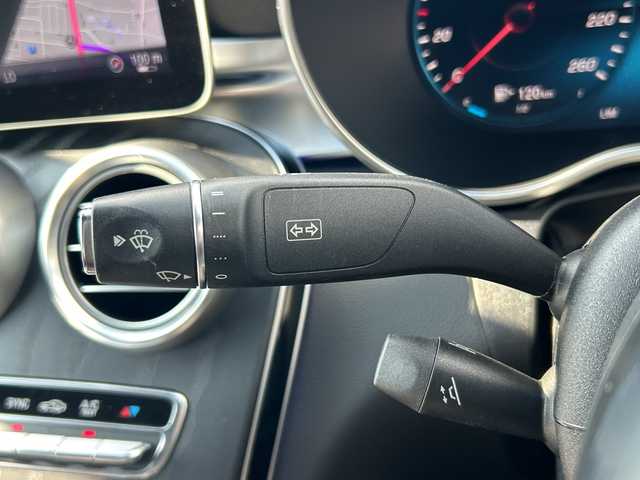 メルセデス・ベンツ Ｃ２２０ｄ ローレウスED スポーツプラスPKG 山口県 2020(令2)年 4.4万km セレナイトグレー 禁煙車/前方360度ドライブレコーダー/スマートキー/プッシュスタート/純正HDDナビ/(DTV/BT/メモリ/ラジオ)/全方位カメラ/ヘッドアップディスプレイ/ブルメスタースピーカー/赤革シート/メモリ付きパワーシート/エアシート/シートヒーター/applecarplay/レーダーセーフティ/純正18インチAW/LEDヘッドライト/アンビエントライト/電動リアゲート/ブラインドスポットモニター/左右分離型フルオートエアコン/ワイヤレス充電/パフュームアトマイザー/スペアキー/保証書/取扱説明書