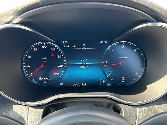 メルセデス・ベンツ Ｃ２２０ｄ ローレウスED スポーツプラスPKG 山口県 2020(令2)年 4.4万km セレナイトグレー 禁煙車/前方360度ドライブレコーダー/スマートキー/プッシュスタート/純正HDDナビ/(DTV/BT/メモリ/ラジオ)/全方位カメラ/ヘッドアップディスプレイ/ブルメスタースピーカー/赤革シート/メモリ付きパワーシート/エアシート/シートヒーター/applecarplay/レーダーセーフティ/純正18インチAW/LEDヘッドライト/アンビエントライト/電動リアゲート/ブラインドスポットモニター/左右分離型フルオートエアコン/ワイヤレス充電/パフュームアトマイザー/スペアキー/保証書/取扱説明書