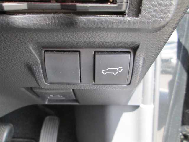 トヨタ カローラ クロス Z 千葉県 2022(令4)年 4.7万km アティチュードブラックマイカ 純正8型ディスプレイオーディオ/ 【DVD/CD/BT/USB】/パノラミックビューモニター/Toyota Safety Sense/LEDヘッドライト&LEDフォグランプ/純正18インチアルミホイール/レーダークルーズコントロール/レーンキープアシスト/BSM/クリアランスソナー/パワーバックドア/ハーフレザーシート/運転席パワーシート/前席シートヒーター/ヘッドライトレベライザー/ビルトインETC/取扱説明書/新車時保証書