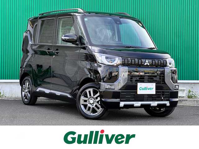 三菱 デリカミニ T プレミアム 宮城県 2025(令7)年 0.1千km アメジストブラック T　PREMIUM　4WD　/サイドデカール/＝＝＝/e-Assist/・衝突被害軽減ブレーキ/・踏み間違い衝突防止アシスト/・車線逸脱警報システム/・車線逸脱防止支援機能/・オートマチックハイビーム/・ふらつき警報/・前方衝突予測警報/・標識検知システム/・先行車発進通知/マイパイロット（レーダークルーズコントロール/車線維持支援）/デジタルルームミラー/マルチアラウンドモニター/純正9型ディスプレイオーディオ/・Bluetooth/・AppleCarPlay/AndroidAuto/ハンズフリー両側パワースライドドア/ハーフレザーシート/シートヒーター/ステアリングヒーター/革巻きステアリング/ステアリングスイッチ/パドルシフト/電動パーキングブレーキ/ブレーキホールド/LEDヘッドランプ/フォグランプ/オートライト/スマートキー＆プッシュスタート/スペアキー/電動格納ミラー/ルーフレール/純正15インチAW/W/サイド/カーテンエアバッグ