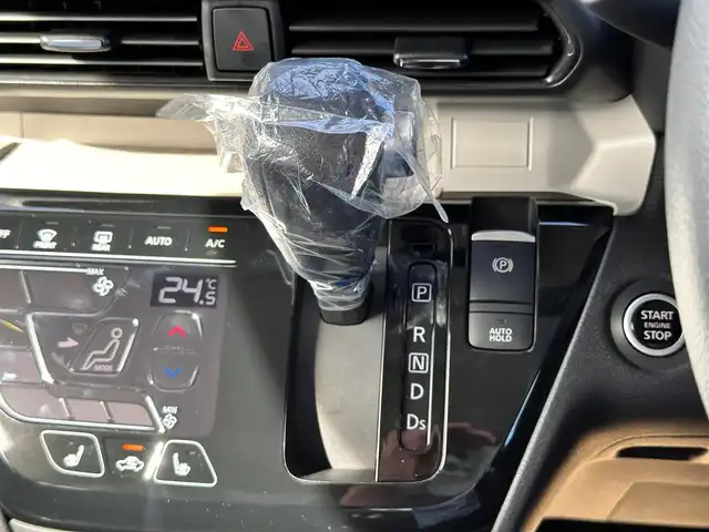 三菱 デリカミニ T プレミアム 宮城県 2025(令7)年 0.1千km アメジストブラック T　PREMIUM　4WD　/サイドデカール/＝＝＝/e-Assist/・衝突被害軽減ブレーキ/・踏み間違い衝突防止アシスト/・車線逸脱警報システム/・車線逸脱防止支援機能/・オートマチックハイビーム/・ふらつき警報/・前方衝突予測警報/・標識検知システム/・先行車発進通知/マイパイロット（レーダークルーズコントロール/車線維持支援）/デジタルルームミラー/マルチアラウンドモニター/純正9型ディスプレイオーディオ/・Bluetooth/・AppleCarPlay/AndroidAuto/ハンズフリー両側パワースライドドア/ハーフレザーシート/シートヒーター/ステアリングヒーター/革巻きステアリング/ステアリングスイッチ/パドルシフト/電動パーキングブレーキ/ブレーキホールド/LEDヘッドランプ/フォグランプ/オートライト/スマートキー＆プッシュスタート/スペアキー/電動格納ミラー/ルーフレール/純正15インチAW/W/サイド/カーテンエアバッグ
