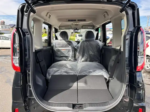 三菱 デリカミニ T プレミアム 宮城県 2025(令7)年 0.1千km アメジストブラック T　PREMIUM　4WD　/サイドデカール/＝＝＝/e-Assist/・衝突被害軽減ブレーキ/・踏み間違い衝突防止アシスト/・車線逸脱警報システム/・車線逸脱防止支援機能/・オートマチックハイビーム/・ふらつき警報/・前方衝突予測警報/・標識検知システム/・先行車発進通知/マイパイロット（レーダークルーズコントロール/車線維持支援）/デジタルルームミラー/マルチアラウンドモニター/純正9型ディスプレイオーディオ/・Bluetooth/・AppleCarPlay/AndroidAuto/ハンズフリー両側パワースライドドア/ハーフレザーシート/シートヒーター/ステアリングヒーター/革巻きステアリング/ステアリングスイッチ/パドルシフト/電動パーキングブレーキ/ブレーキホールド/LEDヘッドランプ/フォグランプ/オートライト/スマートキー＆プッシュスタート/スペアキー/電動格納ミラー/ルーフレール/純正15インチAW/W/サイド/カーテンエアバッグ
