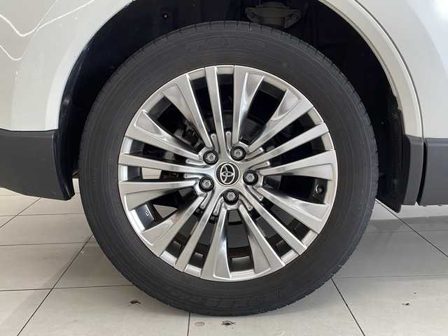 トヨタ ハリアー ハイブリッド Z 新潟県 2021(令3)年 4万km ホワイトパールクリスタルシャイン 4WD/純正メモリナビ/BT/USB/AUX/フルセグテレビ/バックカメラ/ETC2.0/サンルーフ/JBLスピーカー/衝突被害軽減ブレーキ/レーンキープアシスト/レーダークルーズコントロール/半革シート/運転席パワーシート/パワーバックドア/ステアリングスイッチ/コーナーセンサー/スマートキー/プッシュスタート/LEDヘッドライト/オートライト/オートハイビーム/フォグランプ/純正19インチアルミホイール