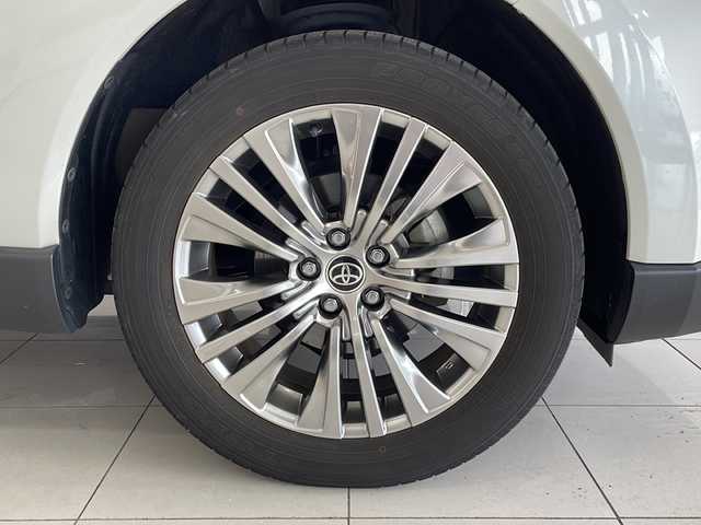 トヨタ ハリアー ハイブリッド Z 新潟県 2021(令3)年 4万km ホワイトパールクリスタルシャイン 4WD/純正メモリナビ/BT/USB/AUX/フルセグテレビ/バックカメラ/ETC2.0/サンルーフ/JBLスピーカー/衝突被害軽減ブレーキ/レーンキープアシスト/レーダークルーズコントロール/半革シート/運転席パワーシート/パワーバックドア/ステアリングスイッチ/コーナーセンサー/スマートキー/プッシュスタート/LEDヘッドライト/オートライト/オートハイビーム/フォグランプ/純正19インチアルミホイール