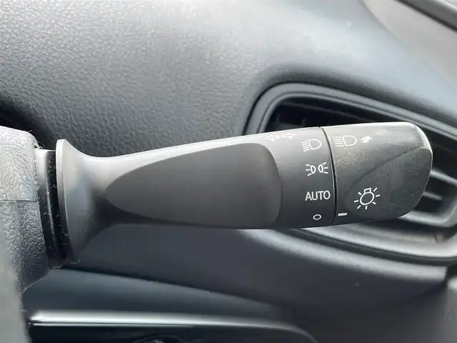 トヨタ プリウス S 岡山県 2017(平29)年 8.9万km スティールブロンドM 純正7インチナビ　NSCD-W65/ワンセグTV、CD、Bluetooth、AM、FM/バックカメラ/ビルトインETC/オートライト/サイドバイザー/スマートキー/プッシュスタート