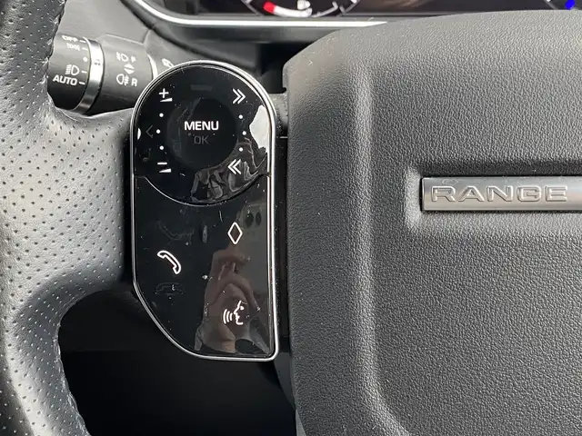 ランドローバー レンジローバースポーツ SE 福岡県 2020(令2)年 5.4万km 黒 ドライバーアシストパック/ブラインドスポット/レーンキープ/ACC/360°カメラ/純正ナビ/TV/CD/DVD/AppleCarPlay/ステアリングヒーター/黒革/シートヒーター/ETC/前後ドラレコ/LEDヘッドライト/純正21インチブラックホイール/保証書/スマートキー/サントリーニブラック