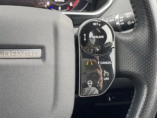 ランドローバー レンジローバースポーツ SE 福岡県 2020(令2)年 5.4万km 黒 ドライバーアシストパック/ブラインドスポット/レーンキープ/ACC/360°カメラ/純正ナビ/TV/CD/DVD/AppleCarPlay/ステアリングヒーター/黒革/シートヒーター/ETC/前後ドラレコ/LEDヘッドライト/純正21インチブラックホイール/保証書/スマートキー/サントリーニブラック