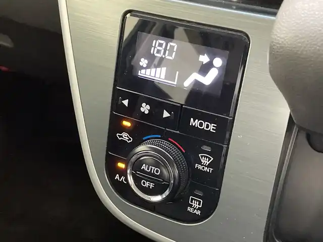 ダイハツ ムーヴ カスタム X 新潟県 2015(平27)年 5.5万km ブラックマイカメタリック KENWOODメモリナビ【MDV-D303】/ワンセグTV/CD/DVD/USB/アイドリングストップ/横滑り防止装置/オートライト/LEDヘッドライト/プッシュスタート