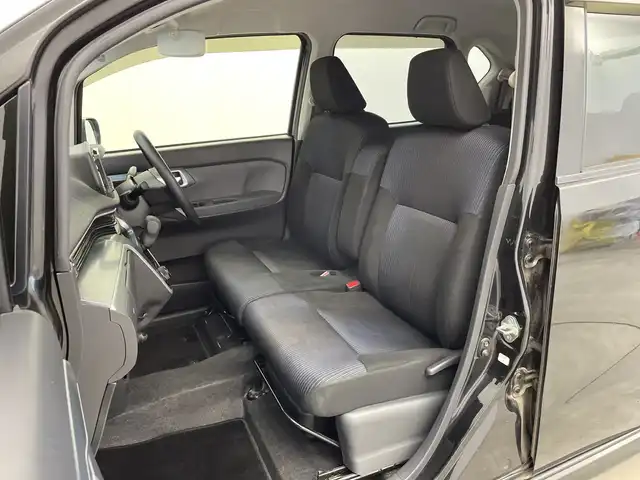 ダイハツ ムーヴ カスタム X 新潟県 2015(平27)年 5.5万km ブラックマイカメタリック KENWOODメモリナビ【MDV-D303】/ワンセグTV/CD/DVD/USB/アイドリングストップ/横滑り防止装置/オートライト/LEDヘッドライト/プッシュスタート