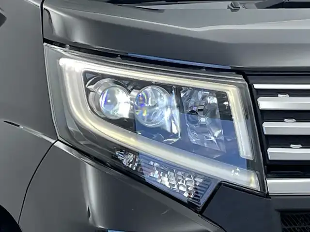 ダイハツ ムーヴ カスタム X 新潟県 2015(平27)年 5.5万km ブラックマイカメタリック KENWOODメモリナビ【MDV-D303】/ワンセグTV/CD/DVD/USB/アイドリングストップ/横滑り防止装置/オートライト/LEDヘッドライト/プッシュスタート