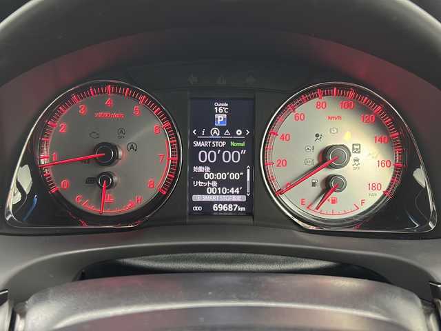 トヨタ ハリアー エレガンス G’s 宮城県 2016(平28)年 7万km ホワイトパールクリスタルシャイン 禁煙車/アルパイン製9インチナビ/・CD/DVD/BT/SD/フルセグTV/バックカメラ/ハーフレザーシート/ビルトインETC/ドライブレコーダー（F/R）/LEDヘッドライト/LEDフォグランプ/プッシュスタート/スマートキー/横滑り防止装置/アイドリングストップ/純正19インチアルミホイール/純正ドアバイザー/オートエアコン/MTモード付AT/電動格納ミラー